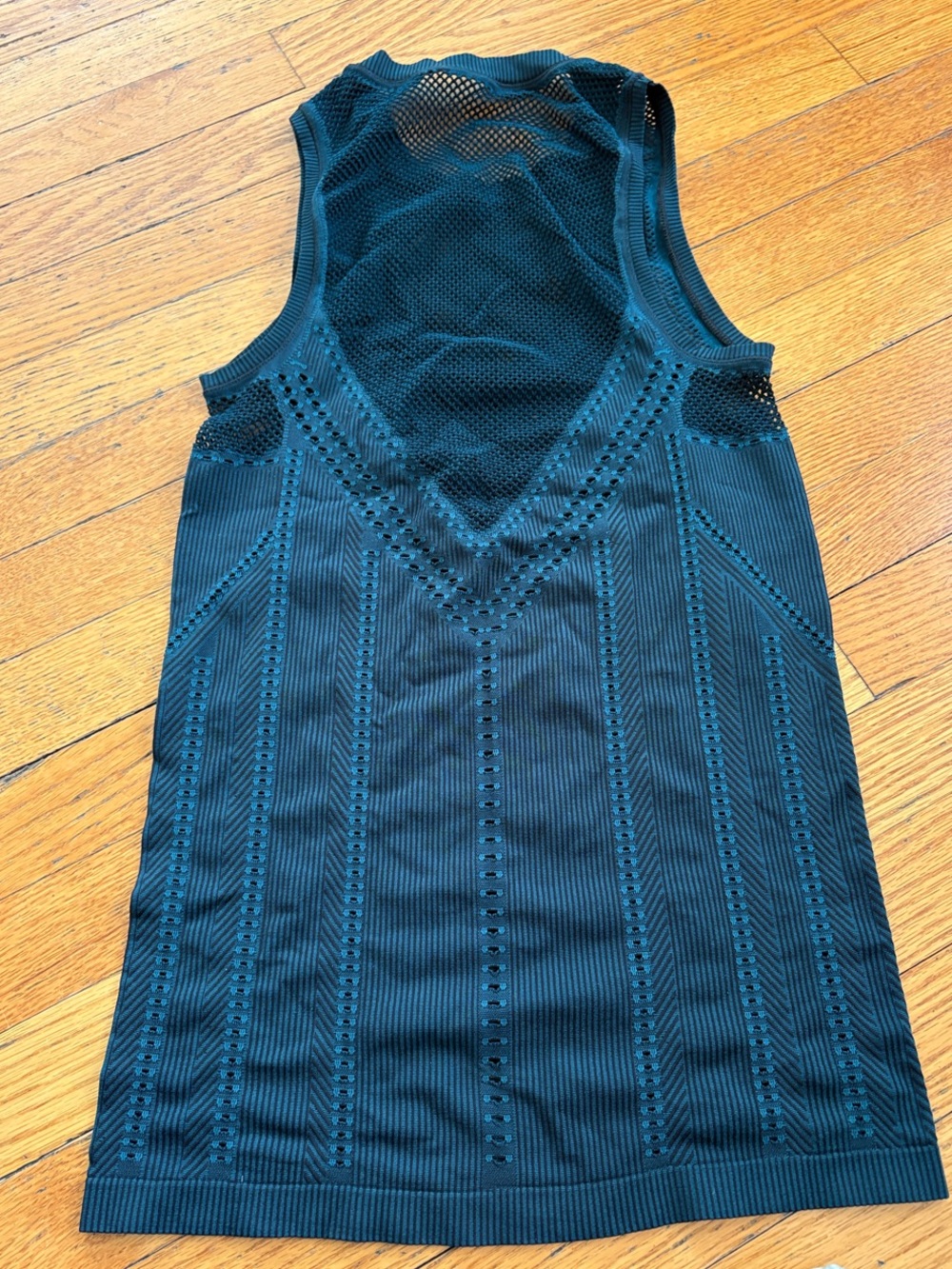 Athleta Sleeveless Black Ribbed Knit Tank Top - Picture 3 of 3